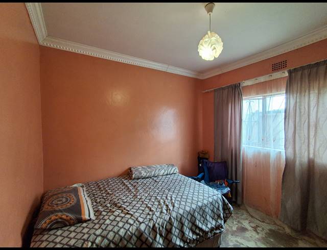2 BEDROOM FREESTANDING FOR SALE IN JOUBERTON
